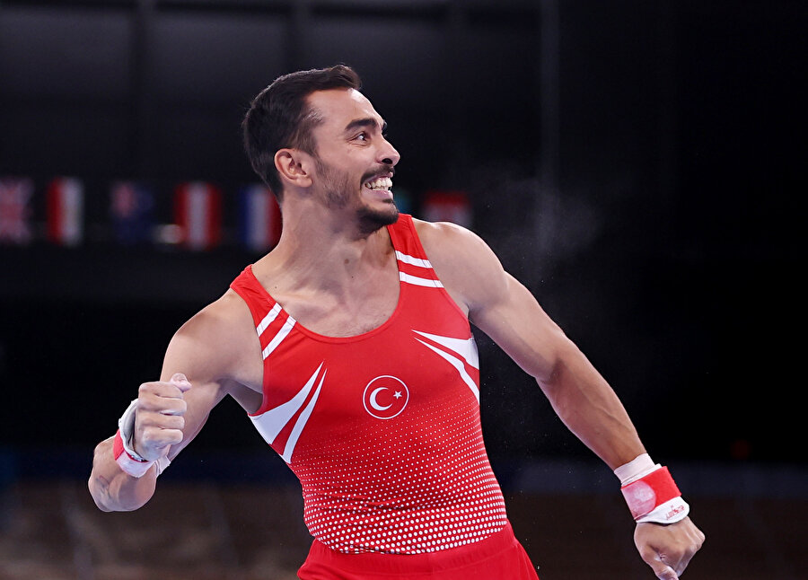 Ferhat Arıcan, jimnastikte bronz madalya kazandı.