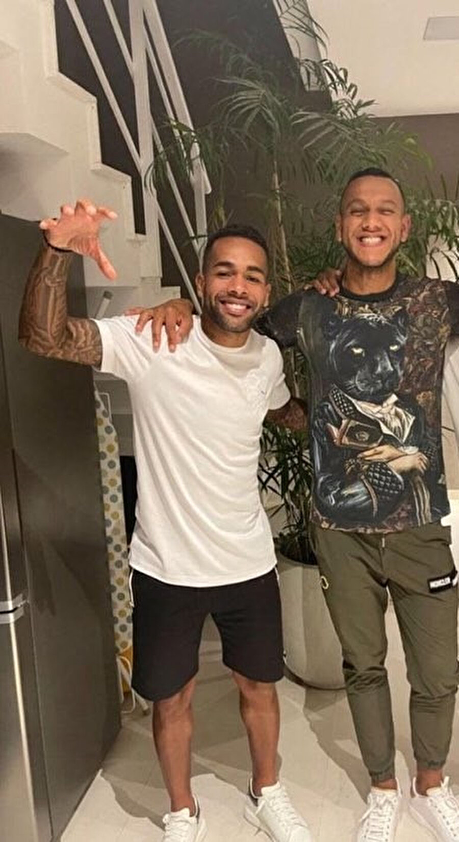 Alex Teixeira, tatilini Beşiktaşlı Josef ile geçirmişti