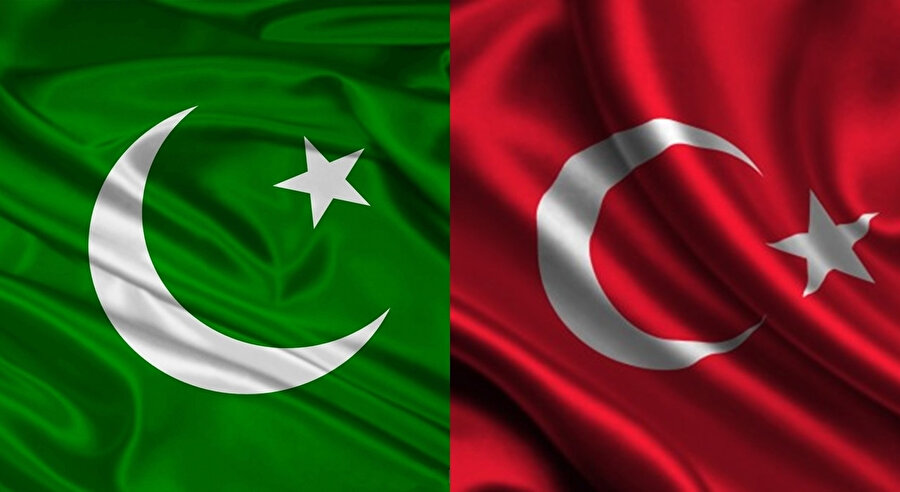 Pakistan ve Türkiye, ortak değerler ve sevgi bağının yanı sıra, ay ve yıldızı da paylaşıyor. 
