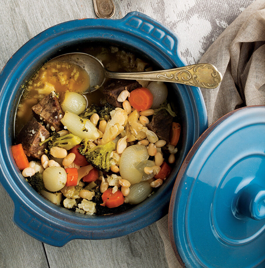 Güveçte Kış Türlüsü tarifi