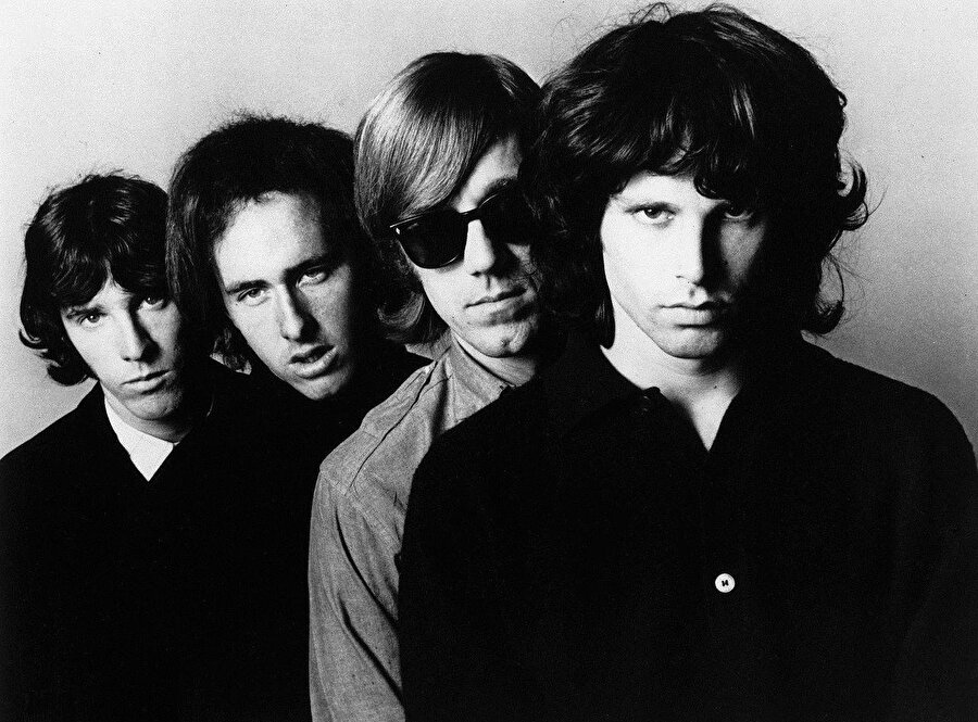 The Doors 1965 yılında Los Angeles, Kaliforniya'da kurulmuş Amerikalı Rock grubu.