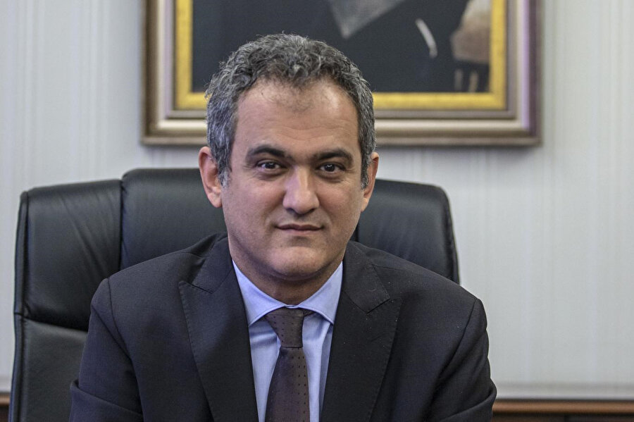 Yeni Milli Eğitim Bakanı Mahmut Özer
