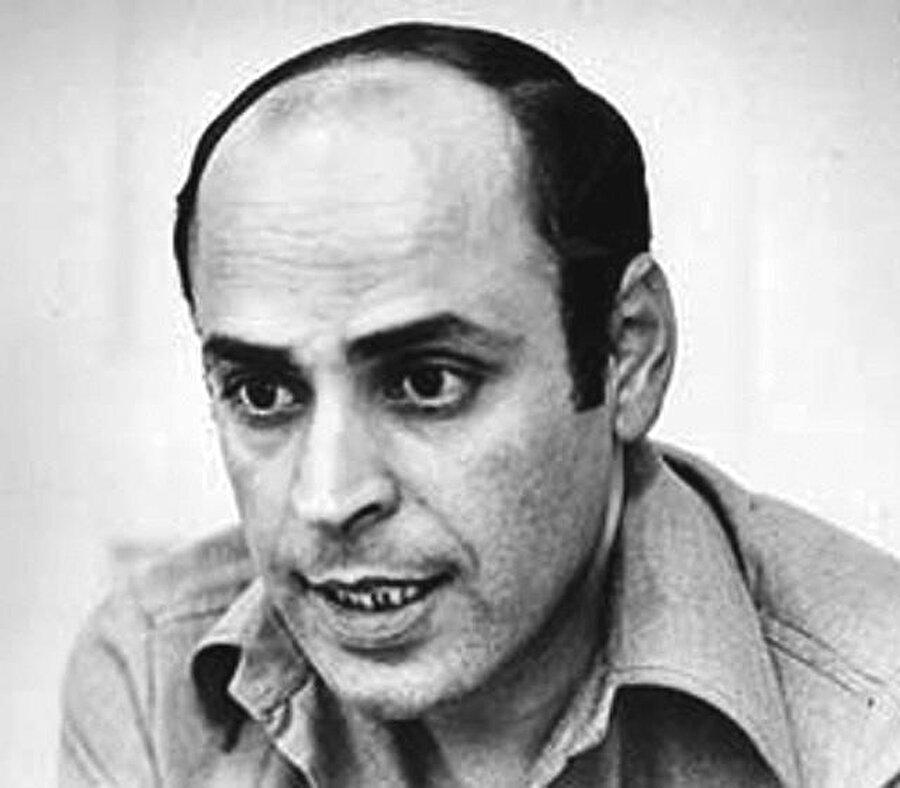 Sabri Halil El-Benna (1937, Filistin – 2002 Irak) Ebu Nidal (Mücadelenin Babası) kod adıyla ünlenecek olan lider, sahil şehri Yafa’da, Filistin’in en zengin ailelerinden birinin çocuğu olarak doğdu. Babasının 13 eşi vardı ve İsrail Cumhurbaşkanı Weizmann tarafından ziyaret edilecek kadar Yahudilerle arası iyiydi fakat bu 1948’de sürülmelerine mani olmadı.