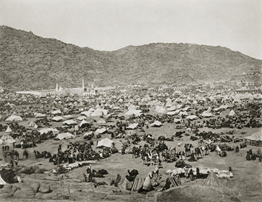 Hz. Muhammed’in hutbe verdiği Mina vadisinin sol kısmı