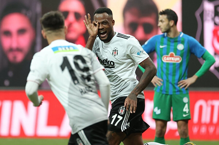 Beşiktaş, sezonun açılış maçında Çaykur Rizespor'u konuk edecek.