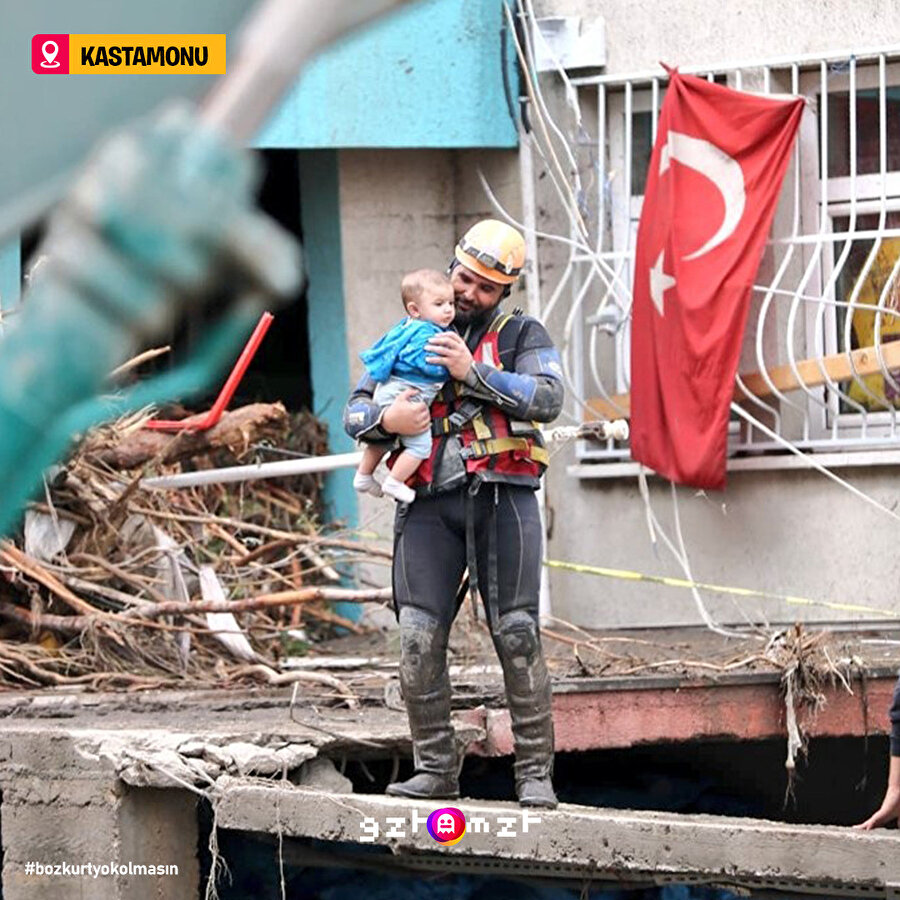 Yıkıntıların arasından çıkan mucize bebek ❤️