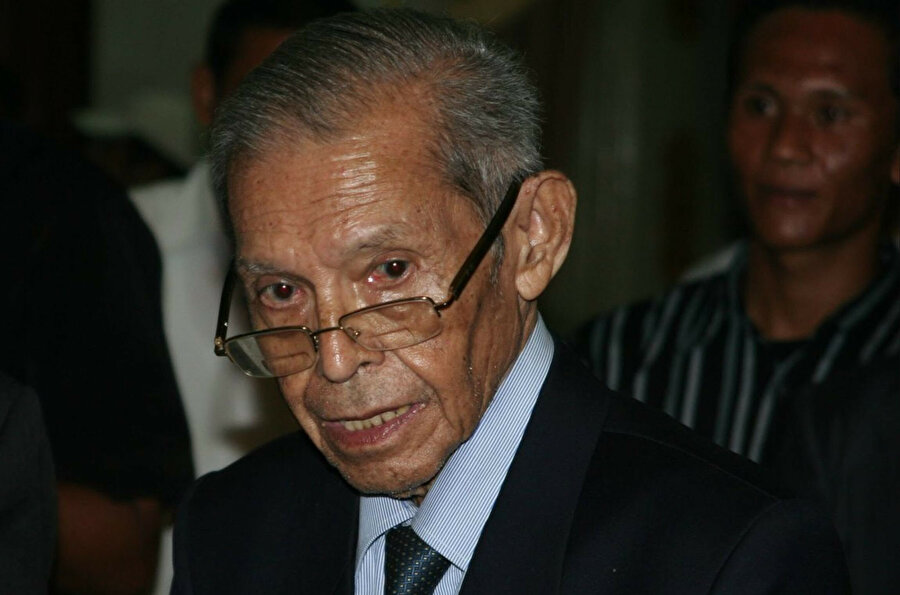 Ömrünü Endonezya ve Açe'deki bağımsızlık mücadelesine adamış bir isim; Tunku Hasan Di Tiro...Tunku Hasan Di Tiro (1925 – 2010) 