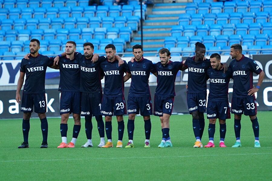 Trabzonspor, Yeni Malatyaspor'a konuk oluyor.