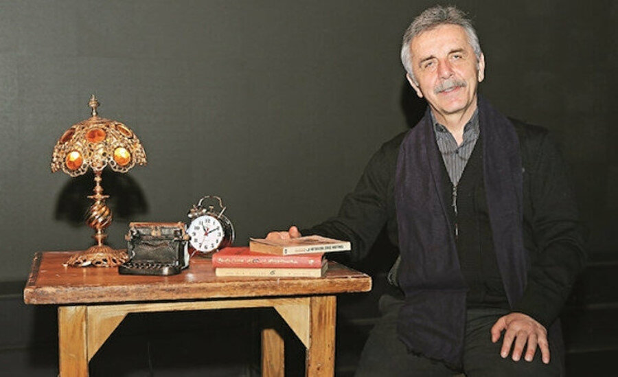 Modernliği bu kadar çok eleştiriyoruz ama kabul edelim ki biz artık bu yeni denizin balıklarıyız. 