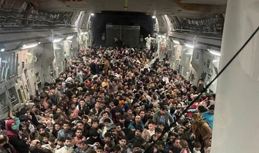 640 Afgan aynı uçağa bindirilmişti