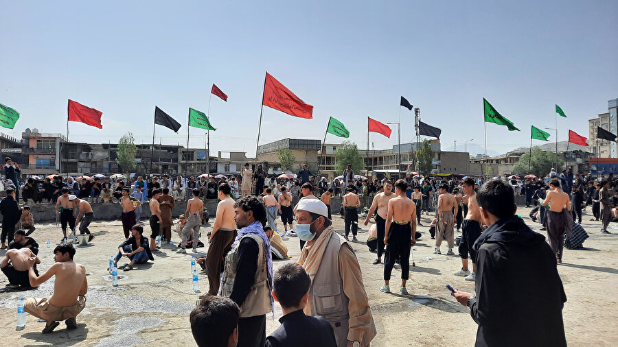 Kerbela şehitleri için Afganistan'da düzenlenen anma etkinlikleri.