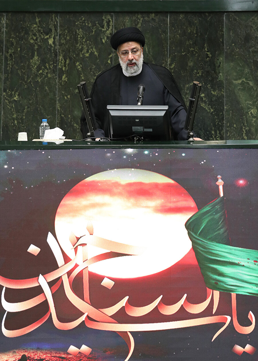 İran'ın yeni Cumhurbaşkanı İbrahim Reisi.