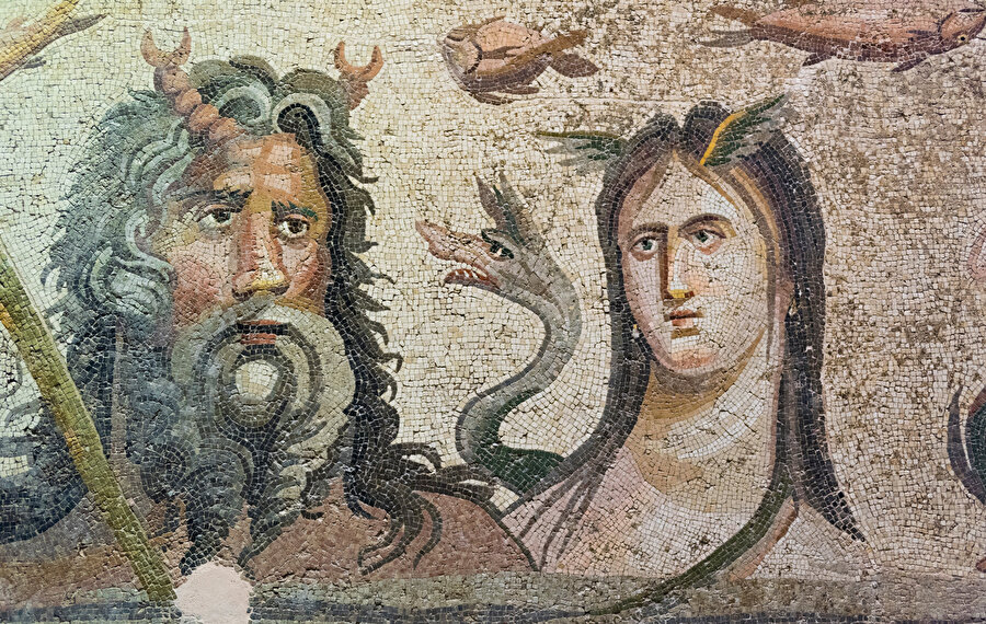 Gaziantep ya da eski ve halk arasındaki adıyla Antep, Türkiye'nin bir ili ve en kalabalık dokuzuncu, şehir merkez nüfusuyla en kalabalık 6. şehri.