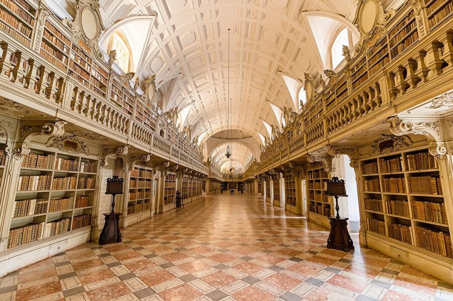 Avrupa'daki kütüphaneler Doğu el yazmaları açısından oldukça zengin. 