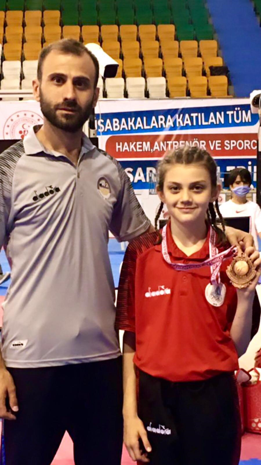 Antrenör Melih Yeni ve Ceylinnaz Durmaz