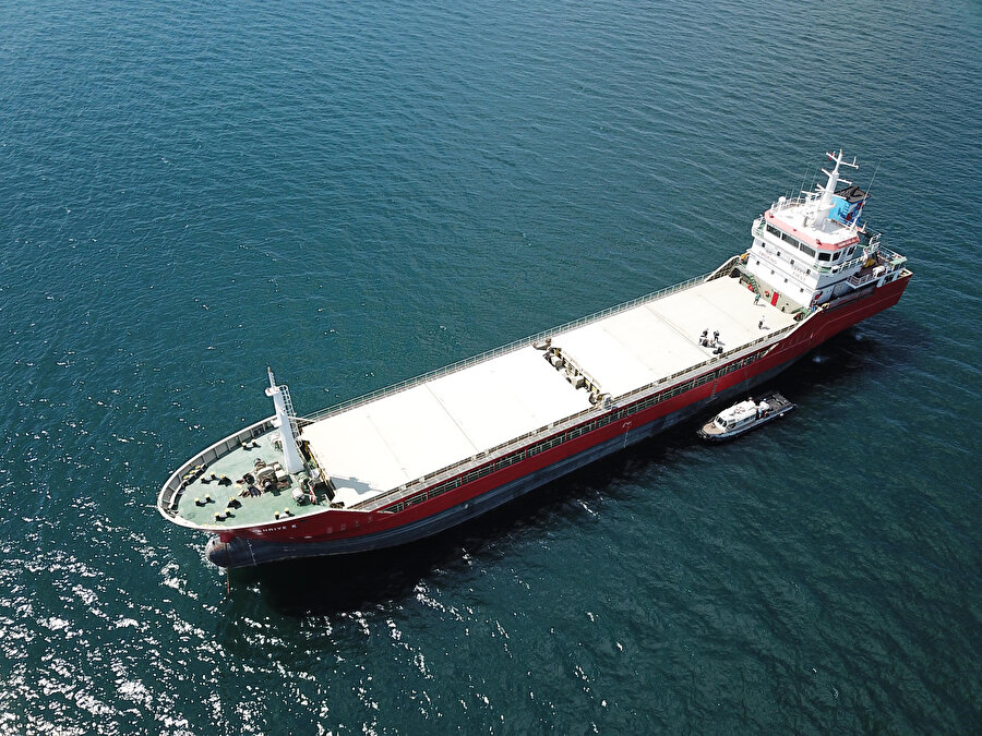 Gemide pozitif vakalar çıktı: Mürettebat karantinaya alındı