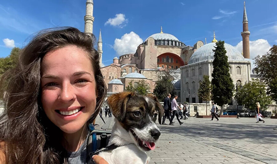 Çekya’dan İstanbul’a yürüdü: Ayasofya’da gözyaşlarına boğuldu