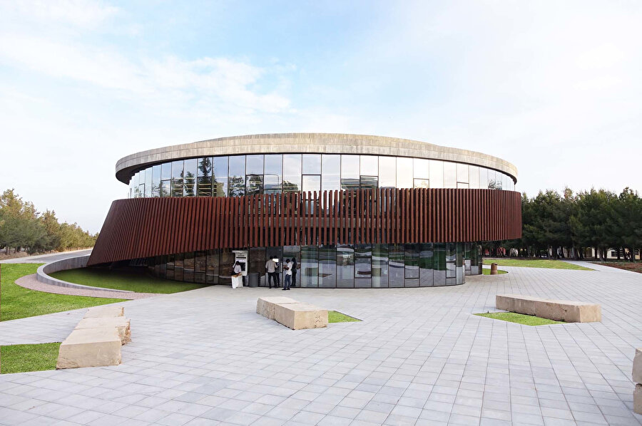 Öğrenci Hizmetleri Binası.