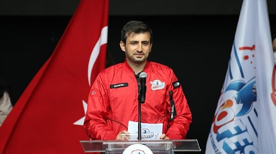 T3 Vakfı Mütevelli Heyeti Başkanı ve TEKNOFEST Yönetim Kurulu Başkanı Selçuk Bayraktar,