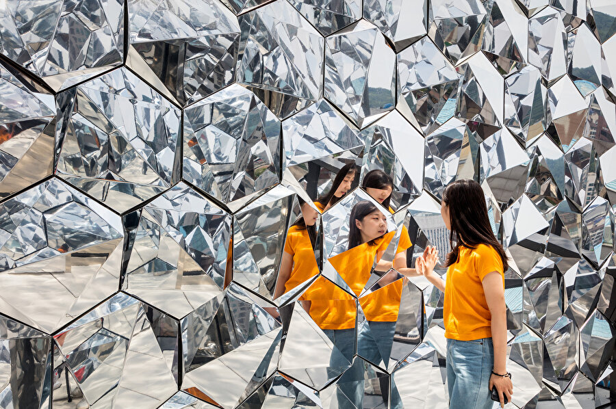 The Illusion, Seul, Güney Kore.