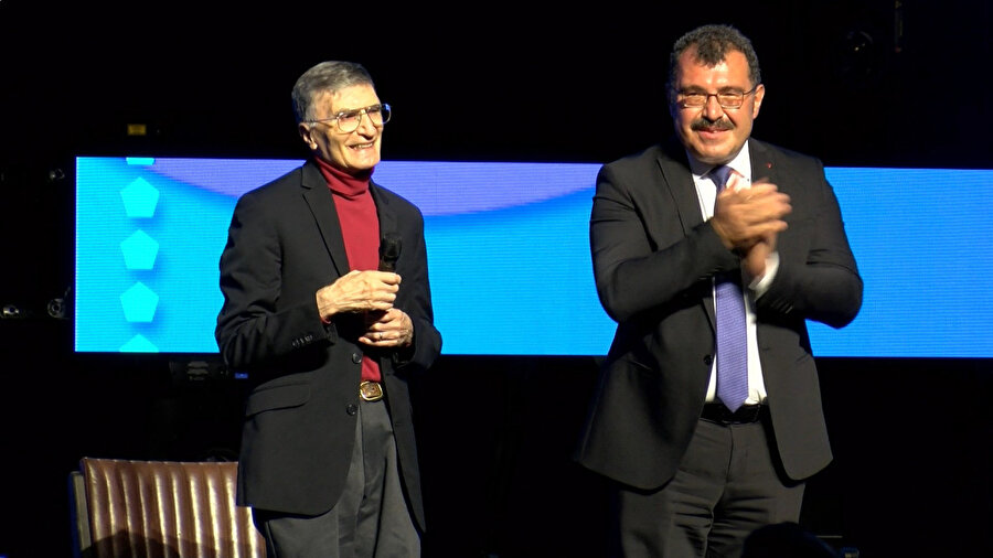Nobel ödüllü Prof. Dr. Aziz Sancar, TÜBİTAK Başkanı Hasan Mandal