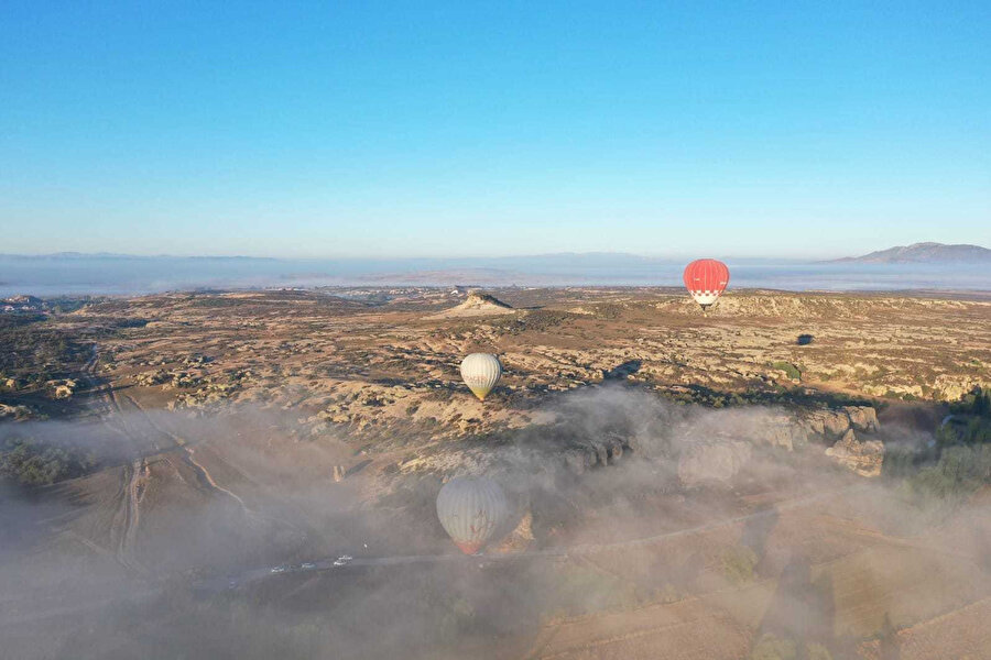  Sıcak hava balonu uçuşları Frigya ve Emre Gölü etrafında 3 ay önce başladı.