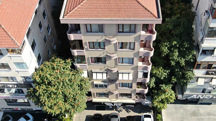 Görenler şaşıp kalıyor: İstanbul'da ilginç balkon