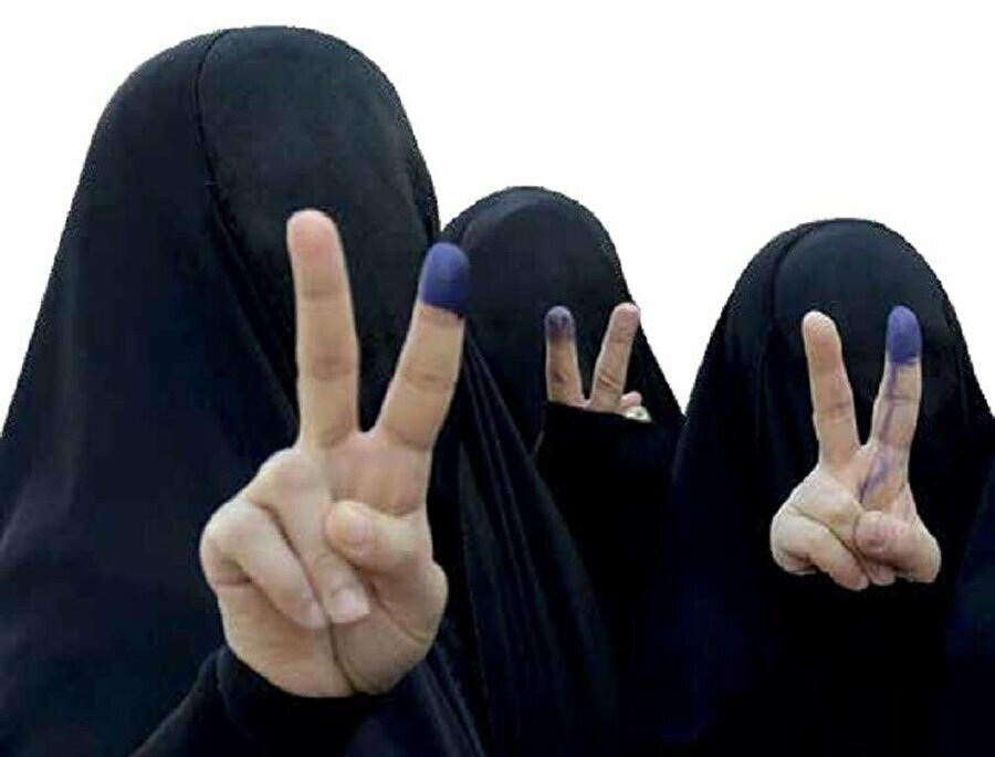 Mitler bütün buyurganlıklarıyla ne söylediklerinden çok neyin söylenmesine müsaade etmedikleriyle ideolojik işlevini tamama erdiriyor.