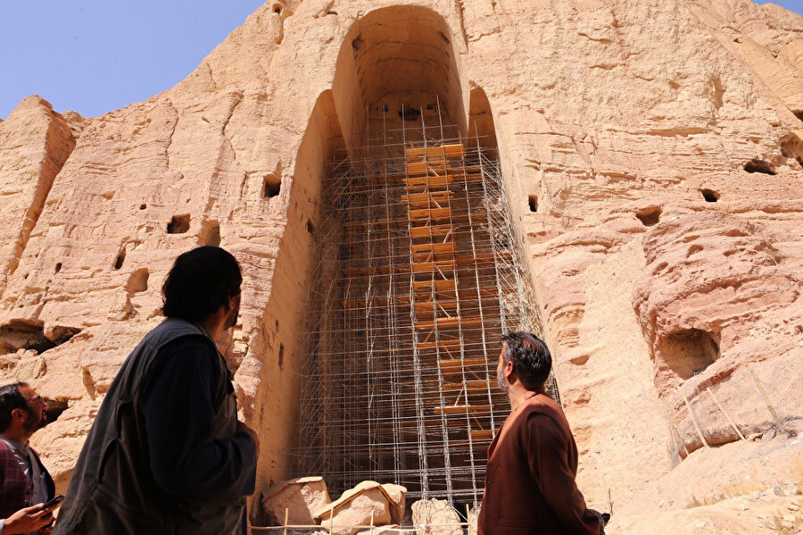 Afganlar, Taliban tarafından tahrip edilen Buda heykellerinin restore edilmesini istiyor