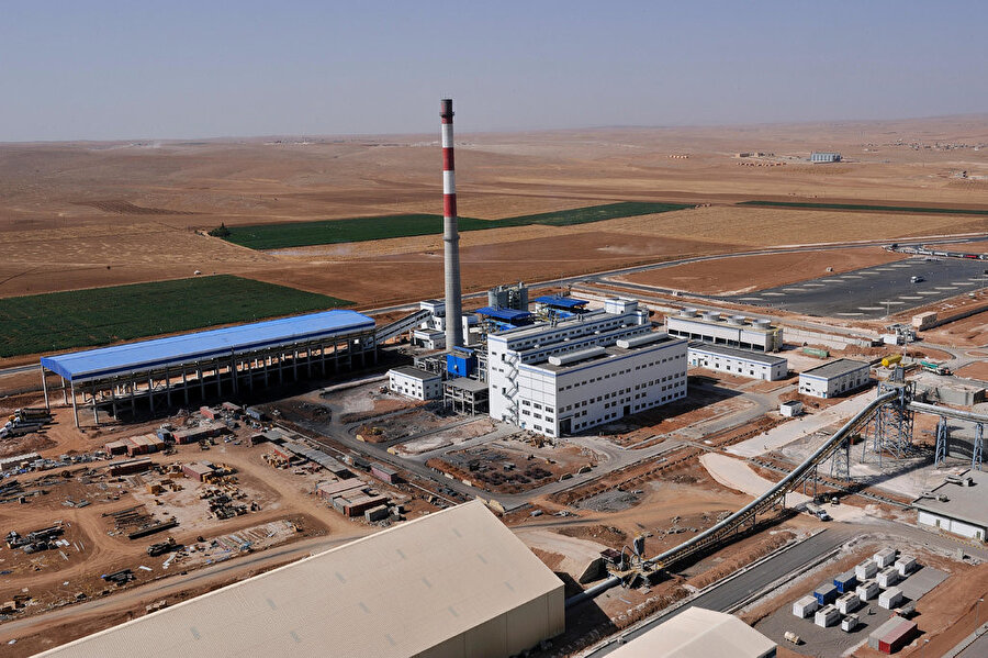 İran'a devredilecek 40 sanayi tesisinin transferinin Beşar Esed tarafından onaylandığı iddia ediliyor.