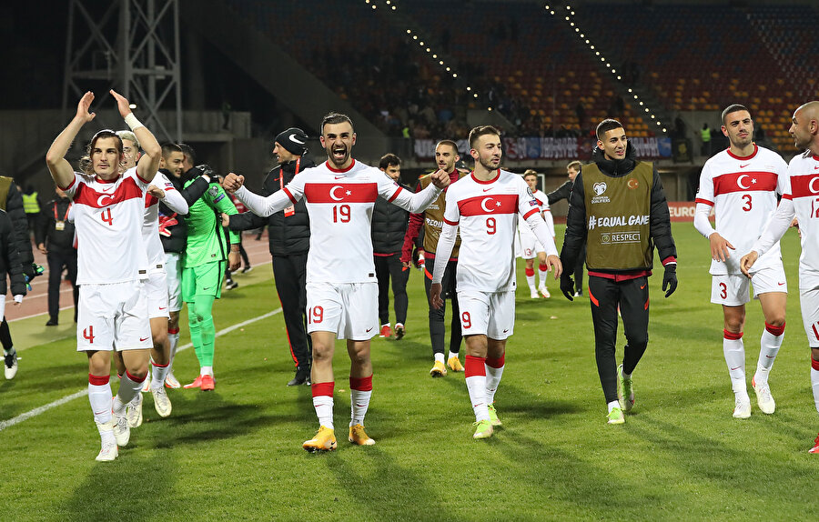 Galibiyet sonrası sevinç