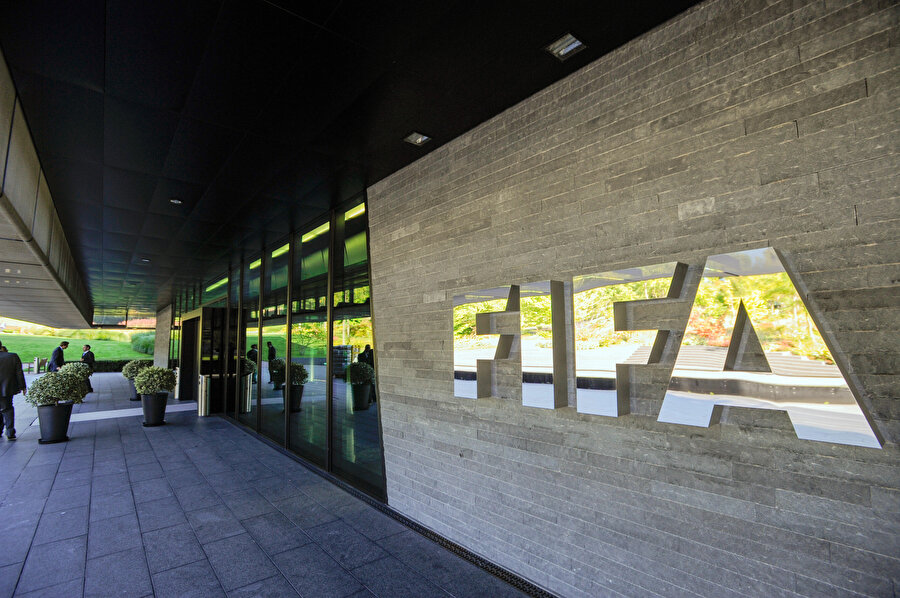 Uluslararası Futbol Federasyonları Birliği (Fédération Internationale de Football Association - FIFA)