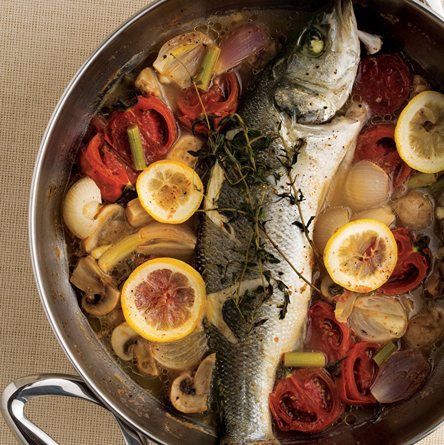 Tencerede Domatesli Alabalık tarifi