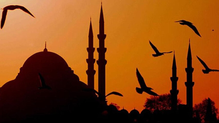 İslâmcılık anılmadığı zaman Türkiye'de toplumsal sınıf ve tabakalar itibariyle isabetli tespitlerin yapılması mümkün değildir. 