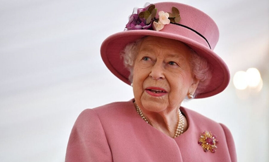 İngiltere Kraliçesi 2. Elizabeth