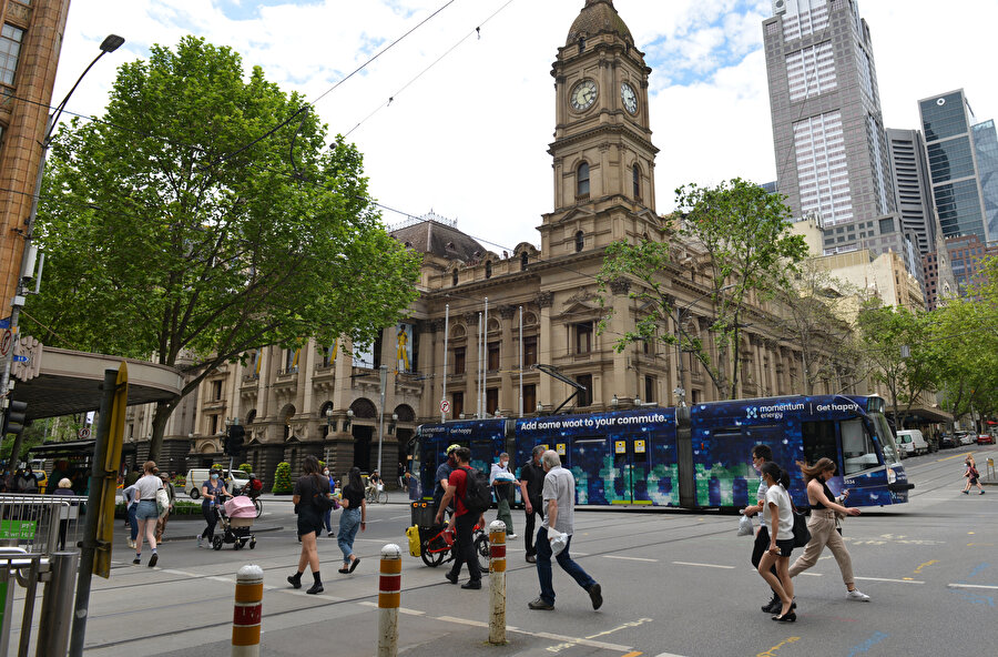 Dünyanın en uzun tam kapanması sona erdi: 263 gün kapalı kaldılar