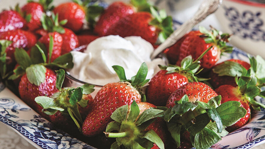 Kremalı Çilek tarifi