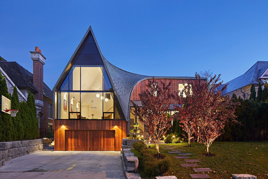 Bezier Curve House.