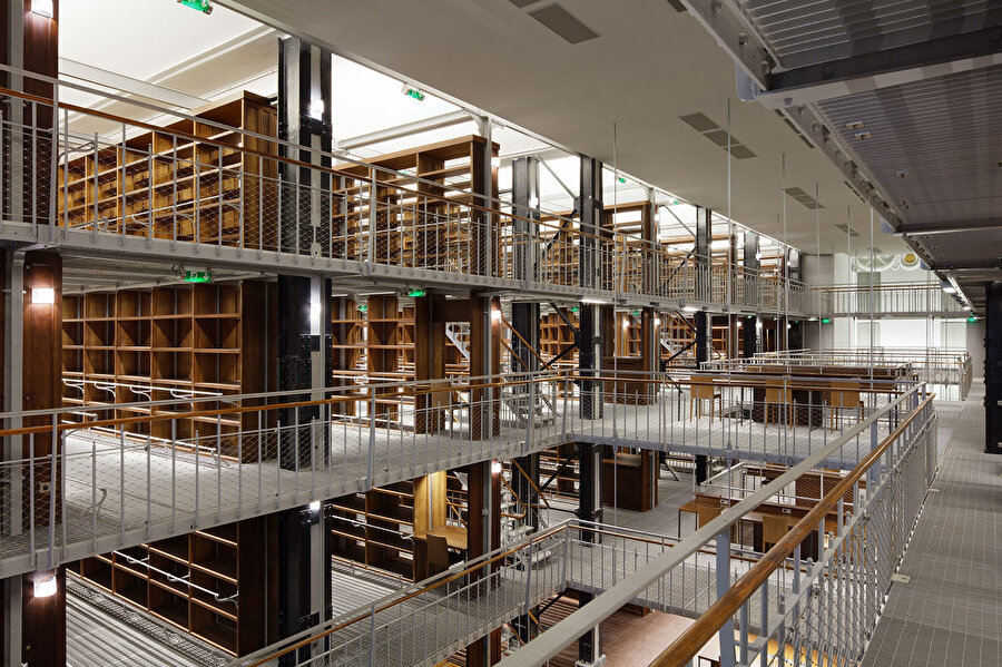 Yenileme projesinden sonra kütüphanede 20 milyondan fazla belge korunuyor.