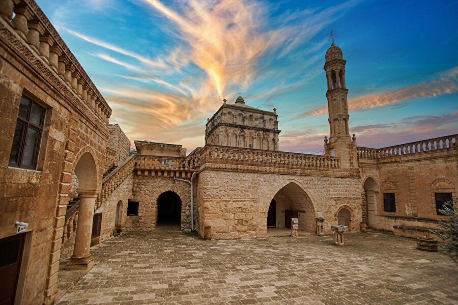 2020 Yılı TUİK verilerine göre nüfusu 854.716’dir.