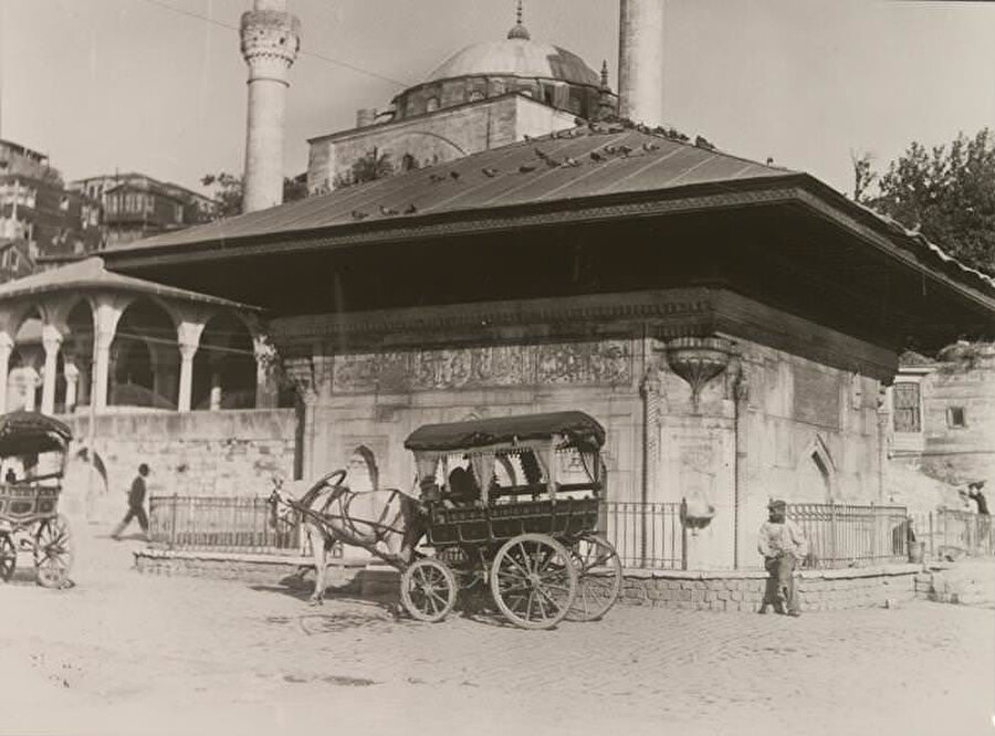Üsküdar Sultan III. Ahmed Meydan Çeşmesi.