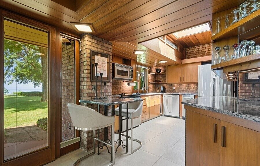 “Harper House” evinin mutfağı.