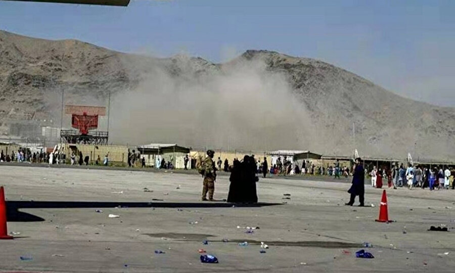  26 Ağustos 2021'de,nKabil Hamid Karzai Uluslararası Havalimanı yakınlarında düzenlenen patlamada 13 ABD askeri öldü.