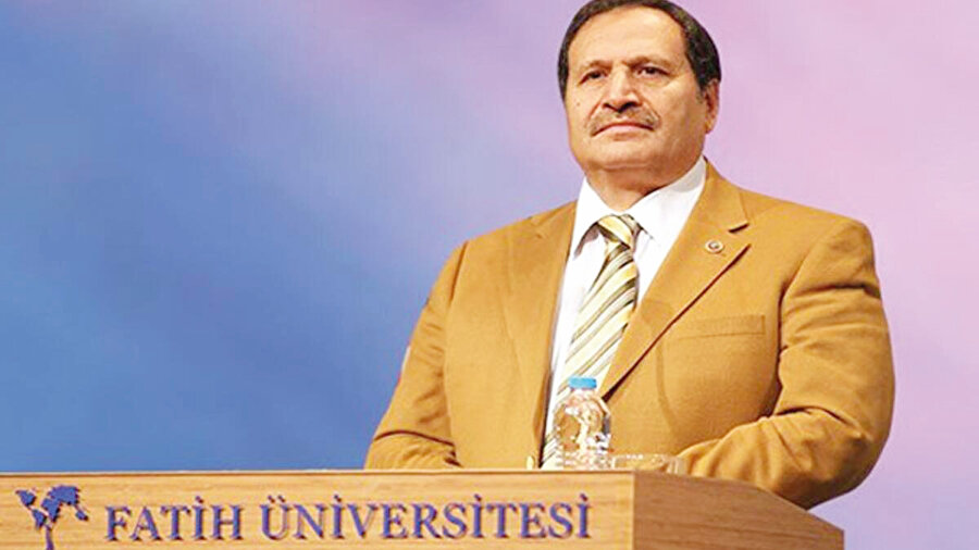 Fatih Üniversitesi Rektörü FETÖ firarisi Şerif Ali Tekalan.