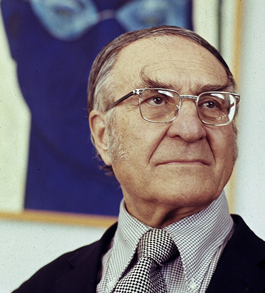 Kasım Gülek.