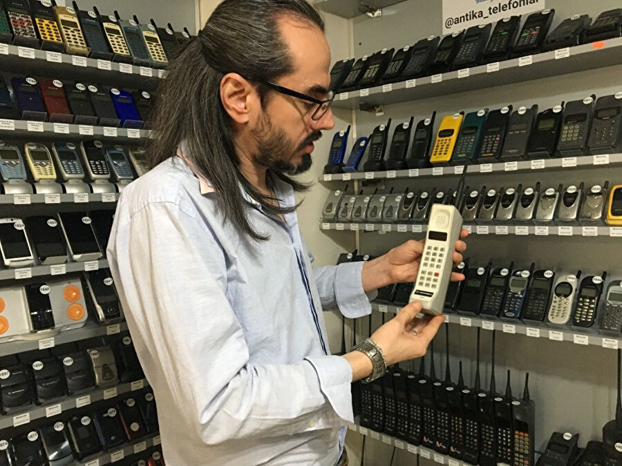 11 yıldır topluyor: 2 bin 779 telefonla Guinness'e yaptığı başvuru onaylandı