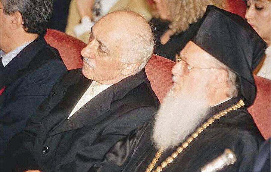 Terörist başı Gülen ve Patrik.