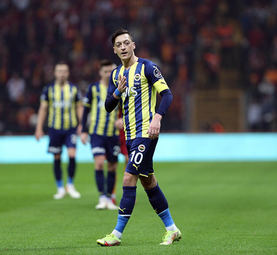 Mesut Özil