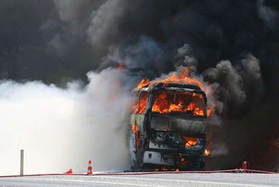 Otobüste bulunan 46 kişi hayatını kaybetti