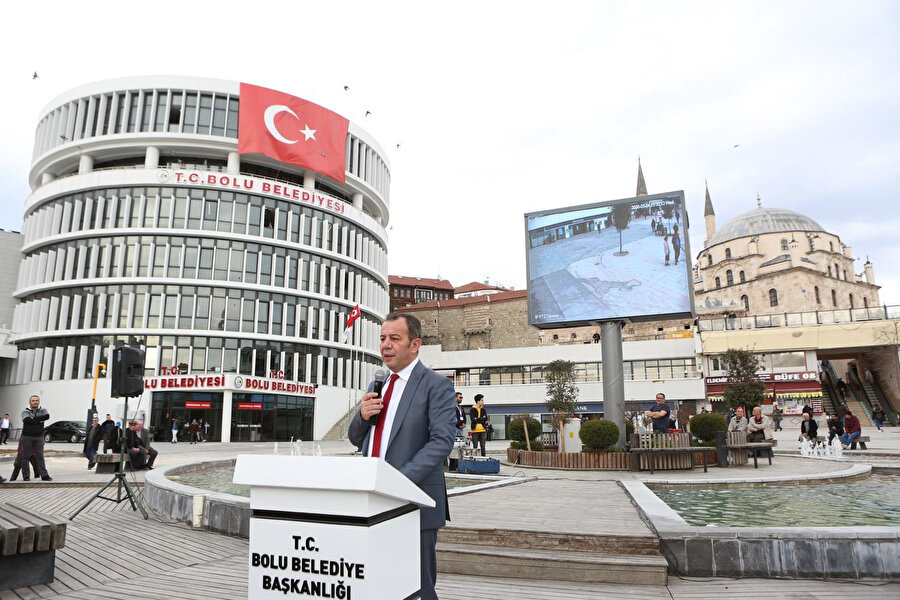 Tanju Özcan